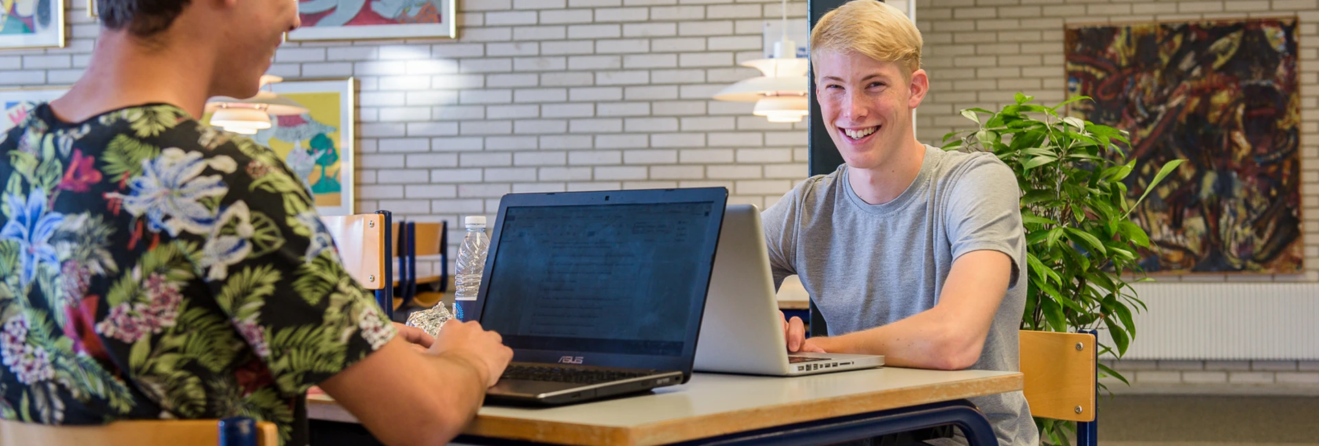 Elever til undervisning i gymnasiet